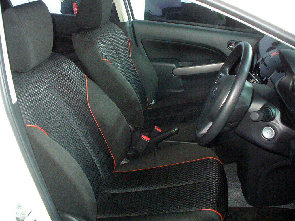 รูปภาพ มาสด้า Mazda 2 Sports Spirit AT ปี 2013