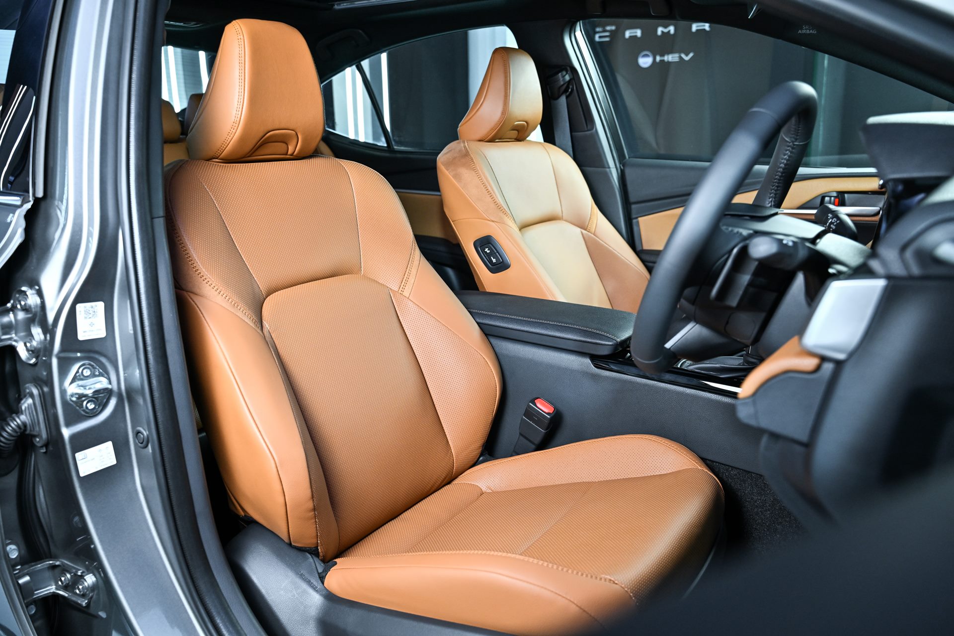 รูปภาพ โตโยต้า Toyota Camry HEV Premium Luxury ปี 2024