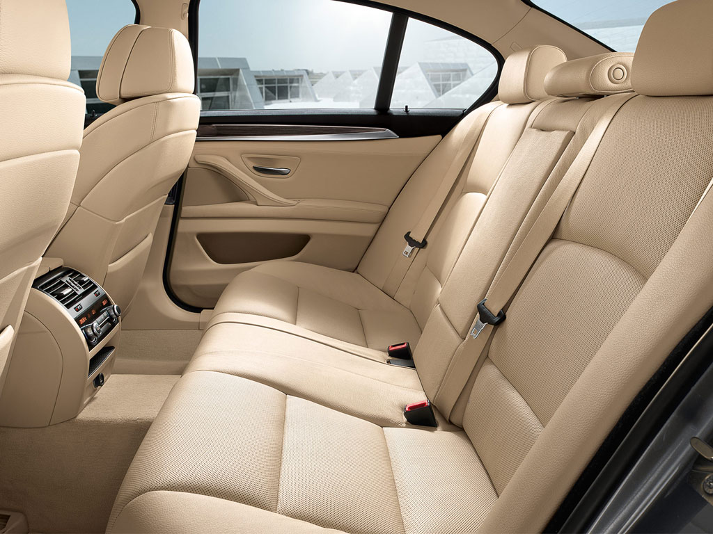 BMW Series 5 528i บีเอ็มดับเบิลยู ซีรีส์5 ปี 2012 : ภาพที่ 13