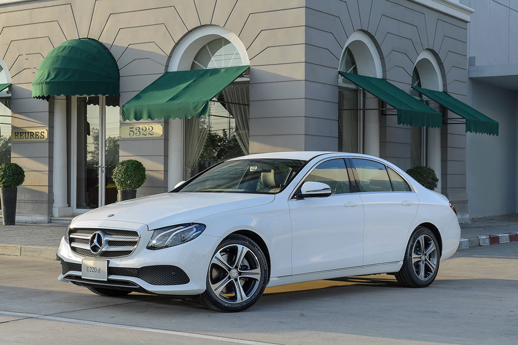 Mercedes-benz E-Class E 220 D Avantgarde เมอร์เซเดส-เบนซ์ อี-คลาส ปี 2017 : ภาพที่ 1