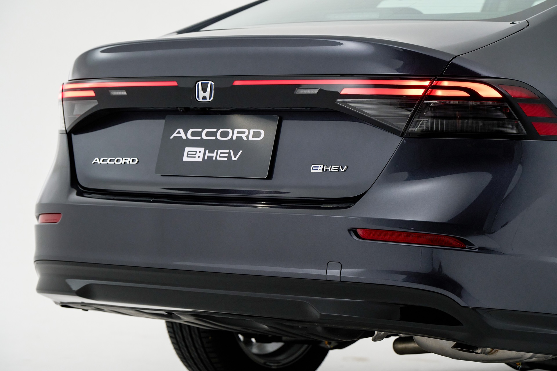 รูปภาพ ฮอนด้า Honda Accord e:HEV E ปี 2023