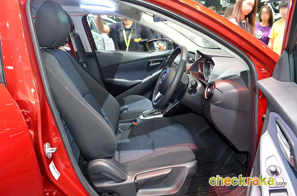 Mazda 2 Sports XD AT มาสด้า ปี 2014 : ภาพที่ 11