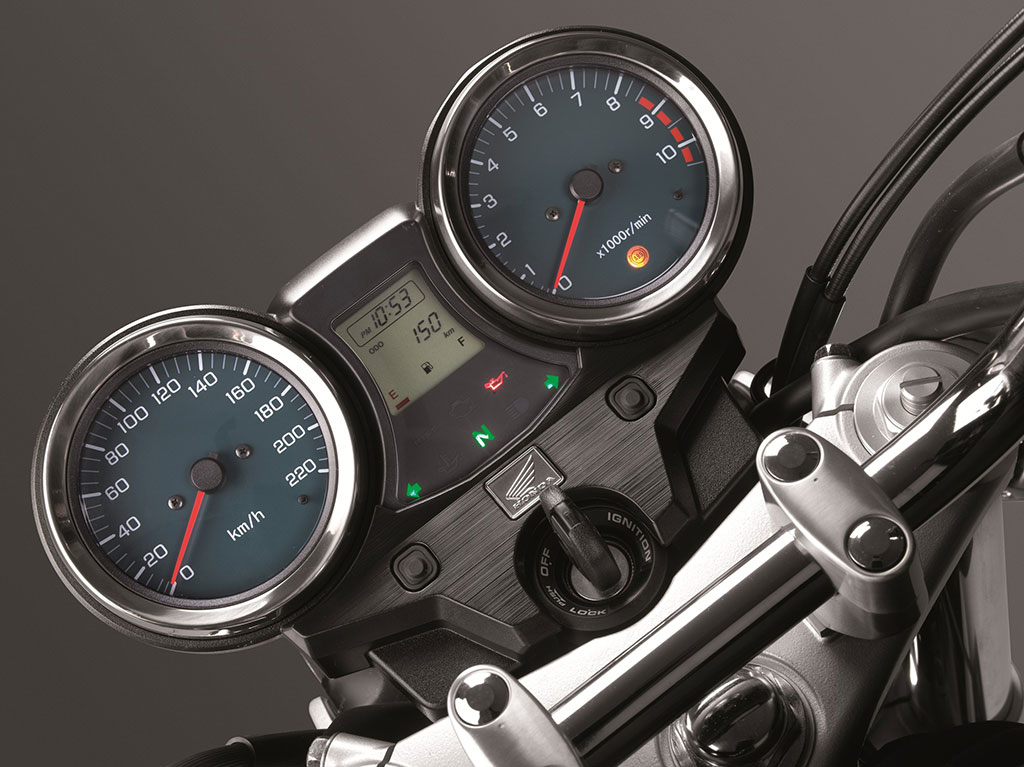 Honda CB 1100 EX ฮอนด้า ปี 2014 : ภาพที่ 6