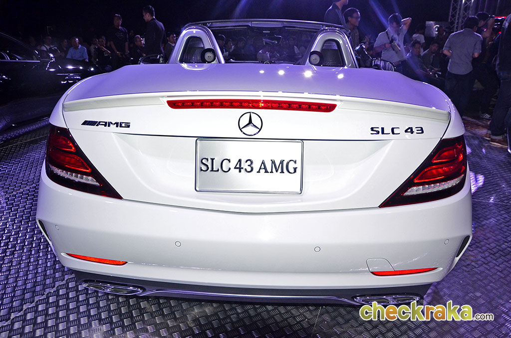 Mercedes-benz AMG SLC 43 เมอร์เซเดส-เบนซ์ เอเอ็มจี ปี 2016 : ภาพที่ 15