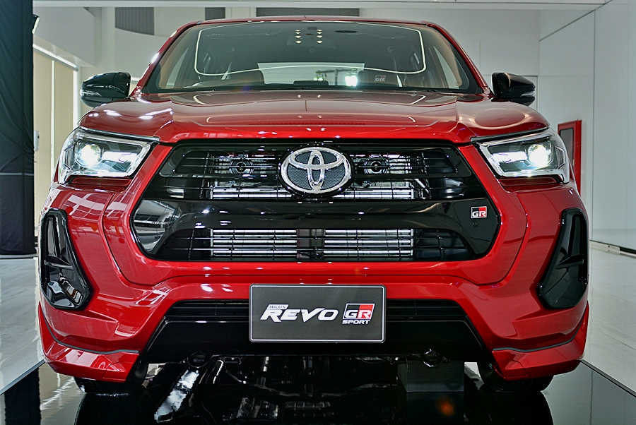 Toyota Revo GR Sport 2.8 AT Lo-Floor โตโยต้า รีโว่ ปี 2021 : ภาพที่ 3