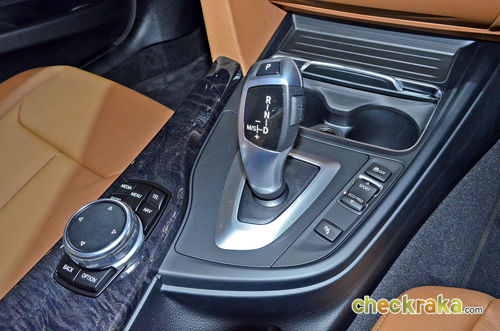 รูปภาพ บีเอ็มดับเบิลยู BMW Series 3 320d Celebration Edition ปี 2016