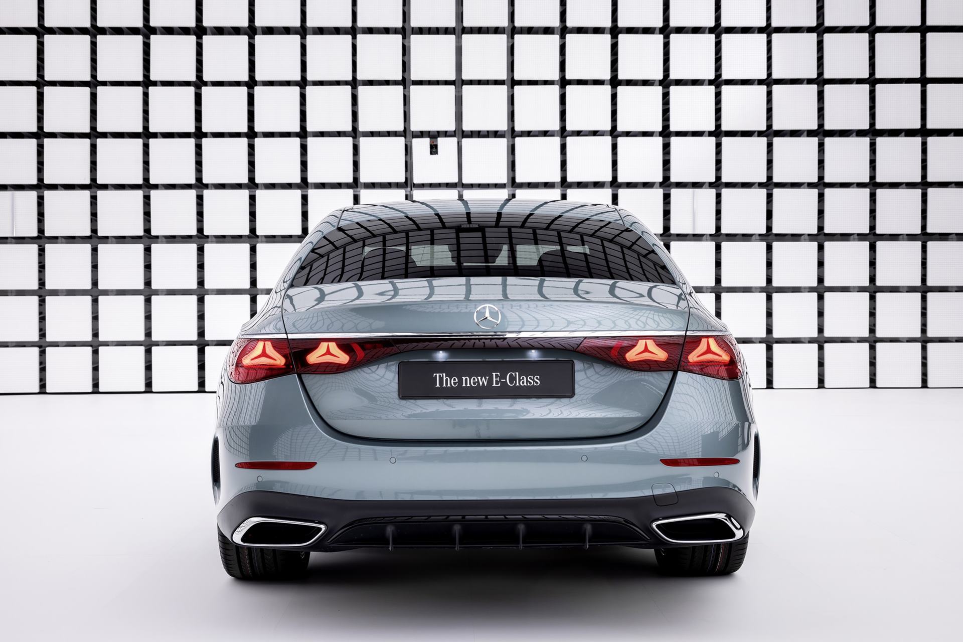 รูปภาพ เมอร์เซเดส-เบนซ์ Mercedes-benz E-Class E 350 e AMG Dํynamic ปี 2024