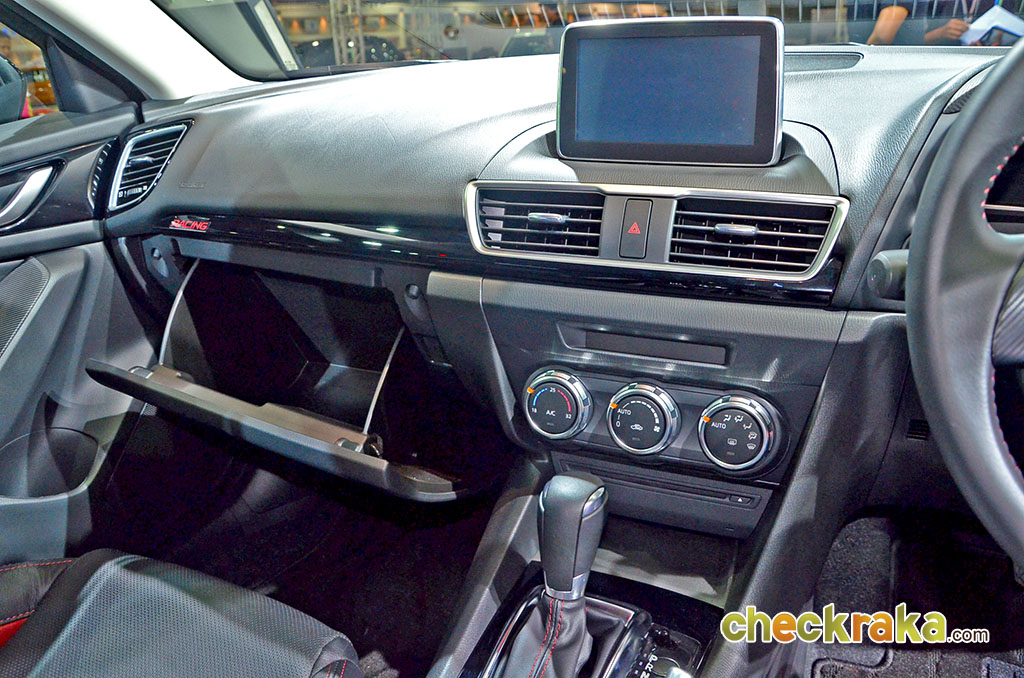 รูปภาพ มาสด้า Mazda 3 2.0 Sports Racing Series ปี 2015