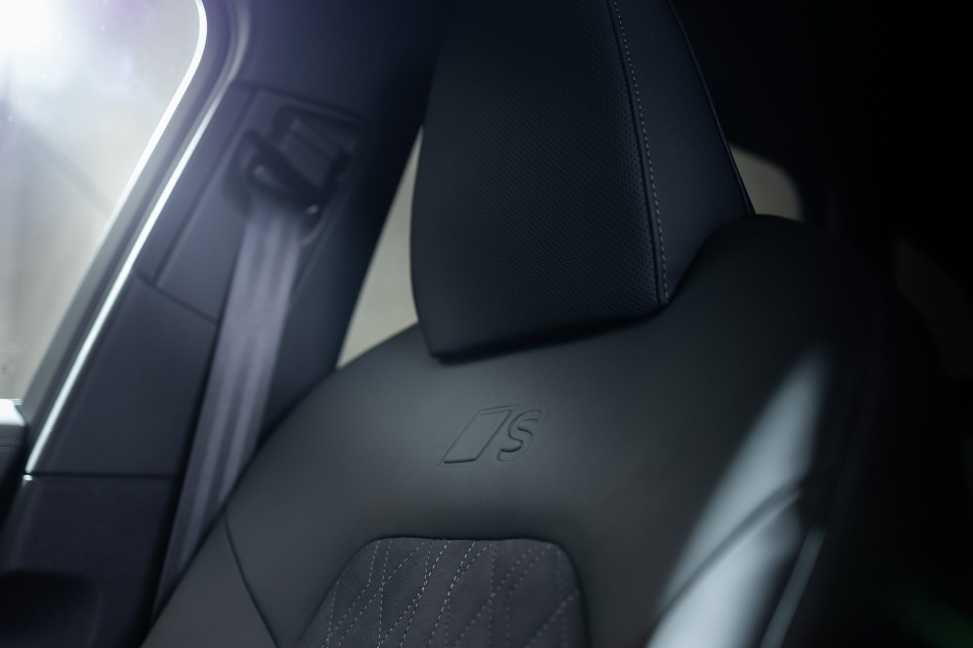 รูปภาพ อาวดี้ Audi A5 Sportback TFSI e quattro Tech Plus ปี 2025