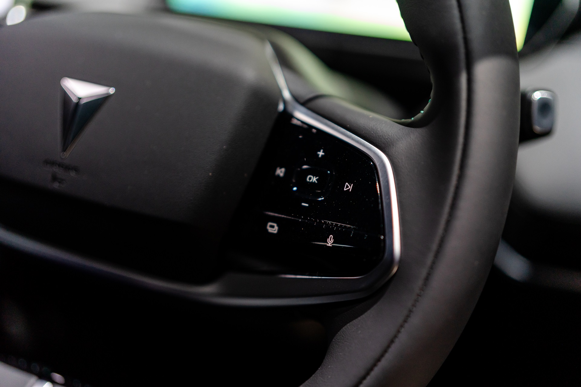 รูปภาพ ดีพอล Deepal LO7 S ปี 2024