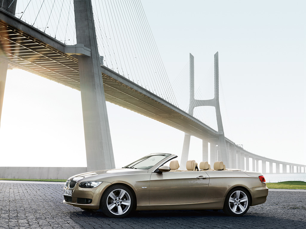 รูปภาพ บีเอ็มดับเบิลยู BMW Series 3 320i Convertible ปี 2010