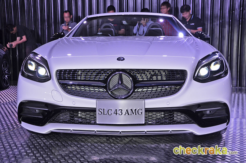 Mercedes-benz AMG SLC 43 เมอร์เซเดส-เบนซ์ เอเอ็มจี ปี 2016 : ภาพที่ 11