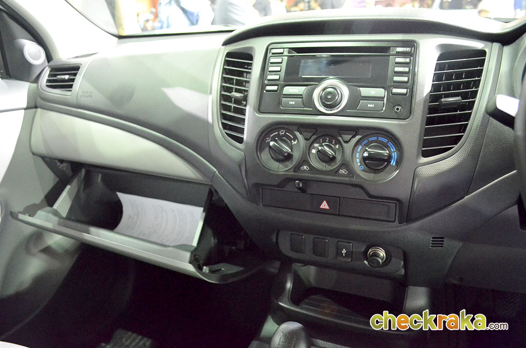 รูปภาพ มิตซูบิชิ Mitsubishi Triton Single Cab 2.4 Benzene GL M/T ปี 2015