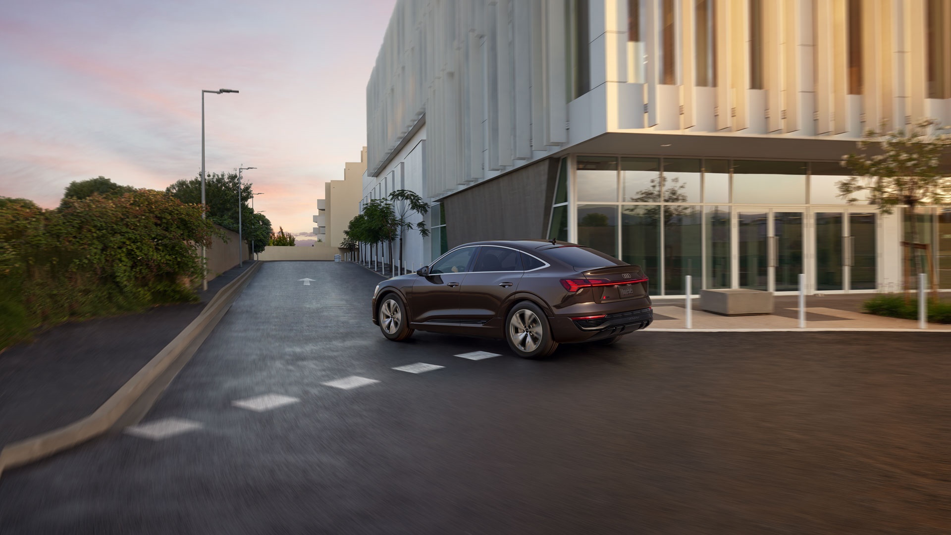 รูปภาพ อาวดี้ Audi Q8 Sportback e-tron 50 quattro S line ปี 2023