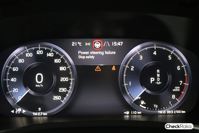 รูปภาพ วอลโว่ Volvo XC40 T4 Momentum with White Roof ปี 2018