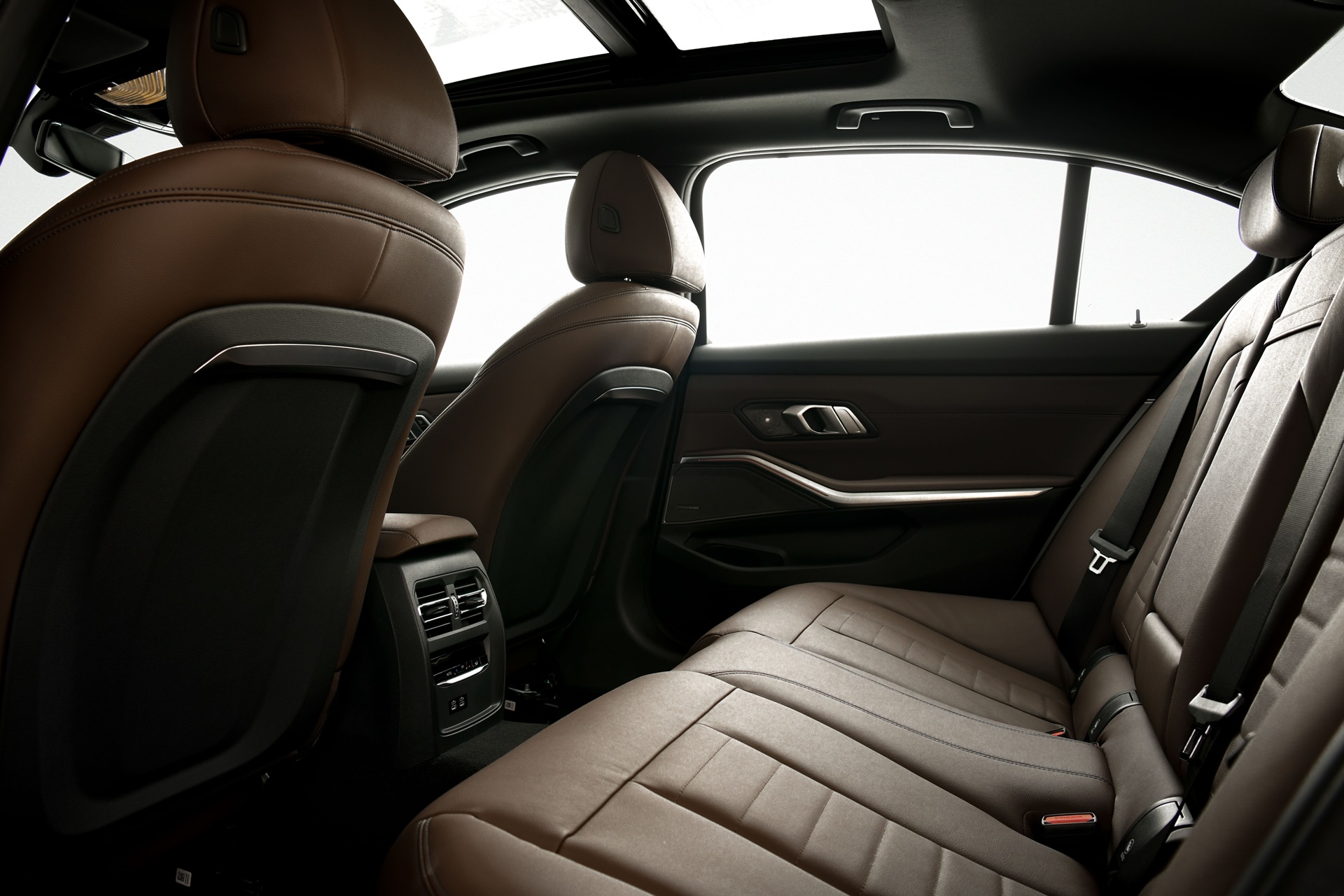 BMW Series 3 320Li M Sport บีเอ็มดับเบิลยู ซีรีส์3 ปี 2023 : ภาพที่ 7