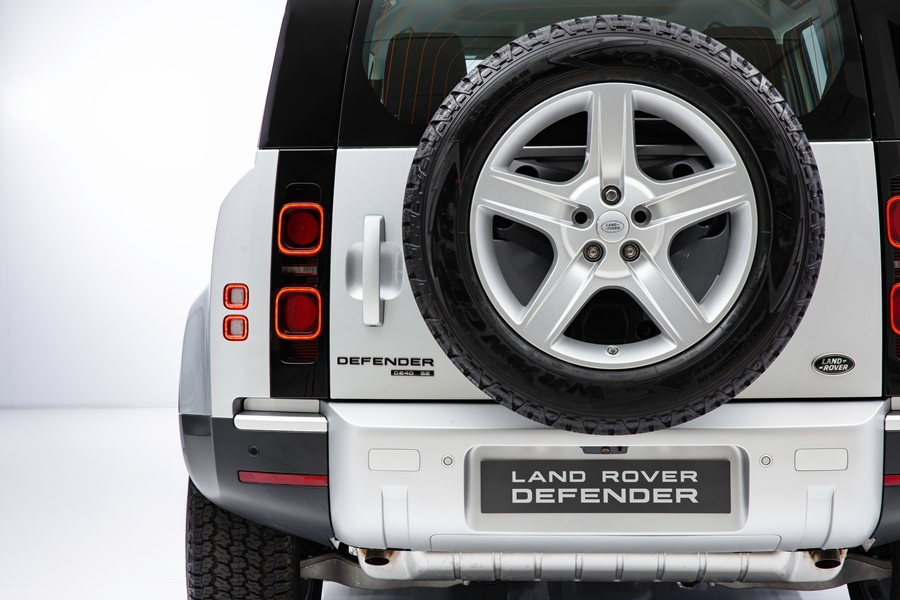 Land Rover Defender 110 2.0 Diesel 2.0 S Ingenium แลนด์โรเวอร์ ดิเฟนเดอร์ ปี 2020 : ภาพที่ 8
