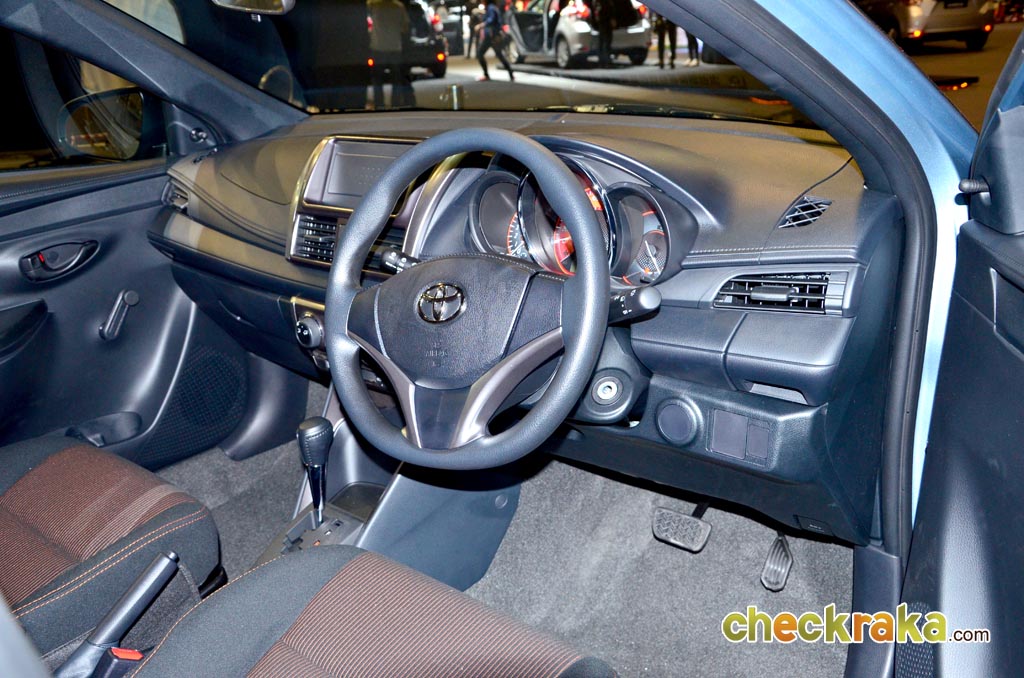 รูปภาพ โตโยต้า Toyota Yaris 1.2 J ECO ปี 2013