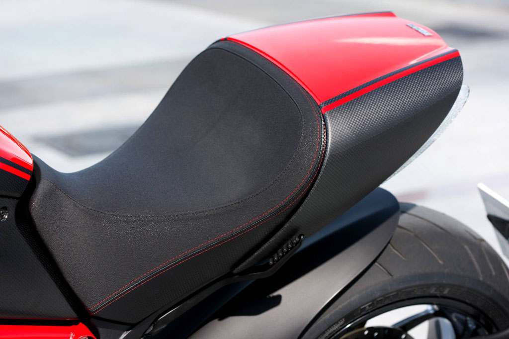 รูปภาพ Ducati  Dark ปี 2011