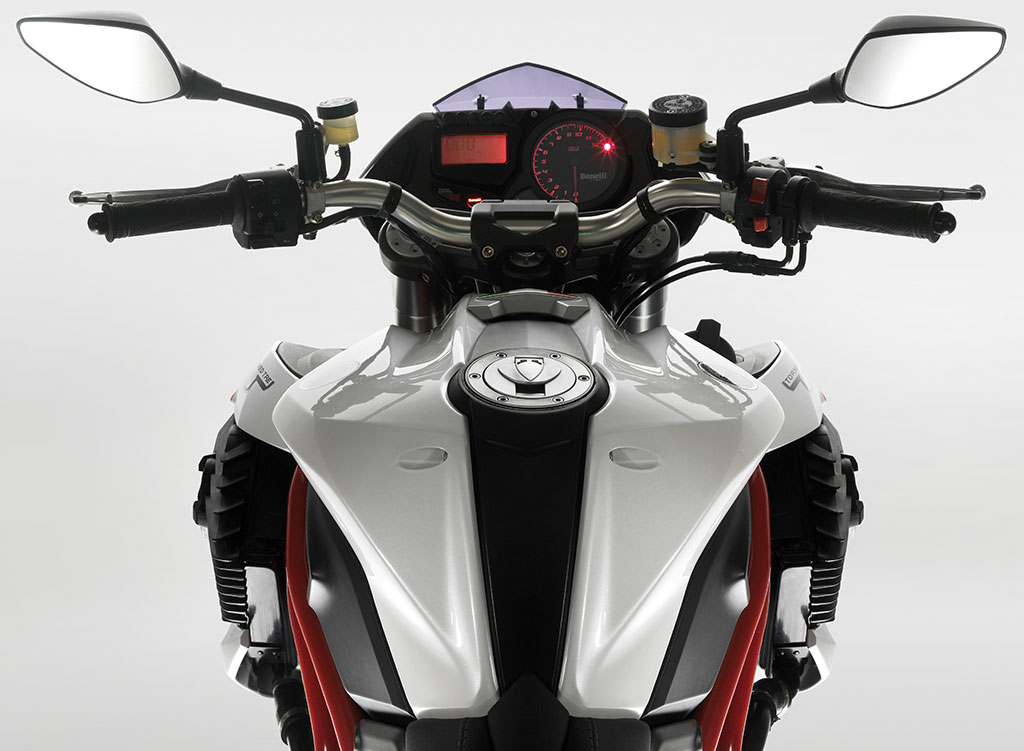 Benelli TNT 1130 R เบเนลลี ทีเอ็นที ปี 2014 : ภาพที่ 3