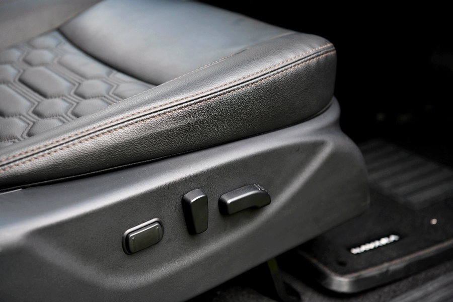 รูปภาพ นิสสัน Nissan Navara King Cab S 6MT MY20 ปี 2020