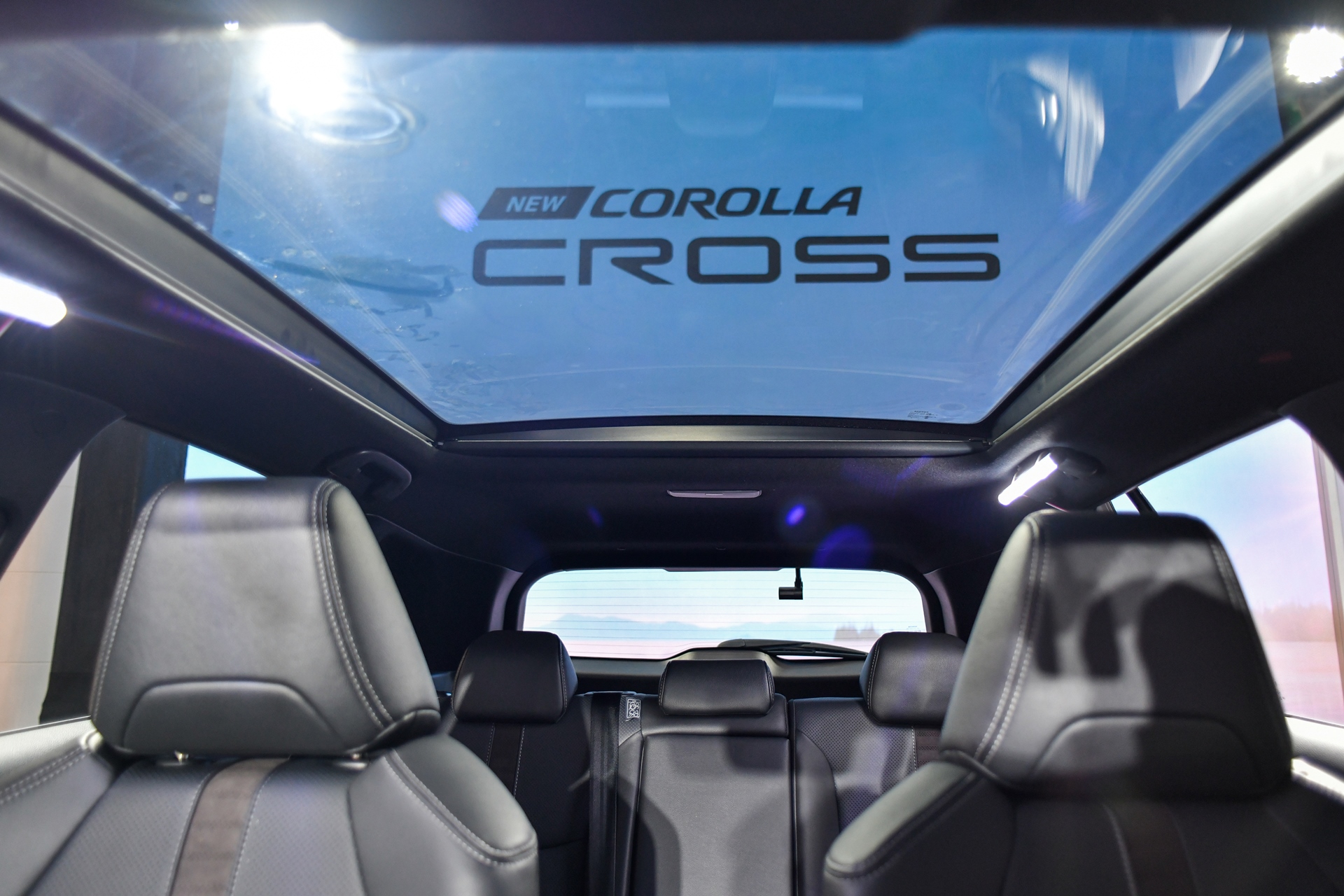 รูปภาพ โตโยต้า Toyota Corolla Cross HEV Premium Luxury ปี 2024