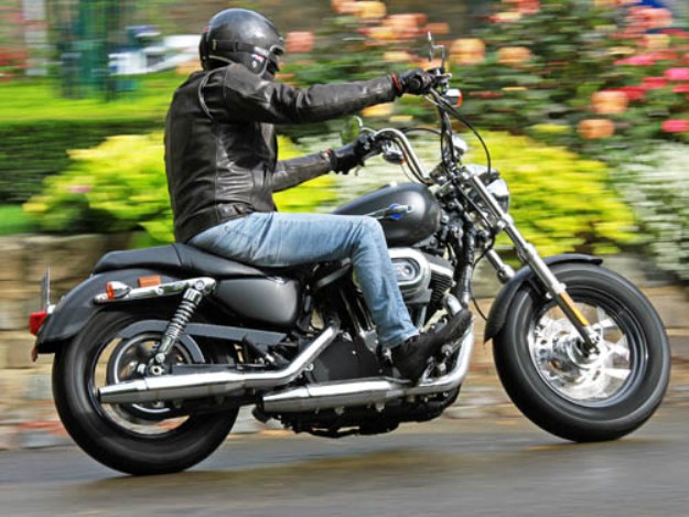 Harley-Davidson Cruiser Sportster 1200 Custom ฮาร์ลีย์-เดวิดสัน สปอร์ตสเตอร์ ปี 2016 : ภาพที่ 8