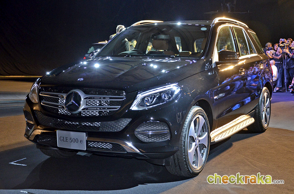 Mercedes-benz GLE-Class GLE 500 e 4MATIC Exclusive เมอร์เซเดส-เบนซ์ จีแอลอี ปี 2016 : ภาพที่ 8