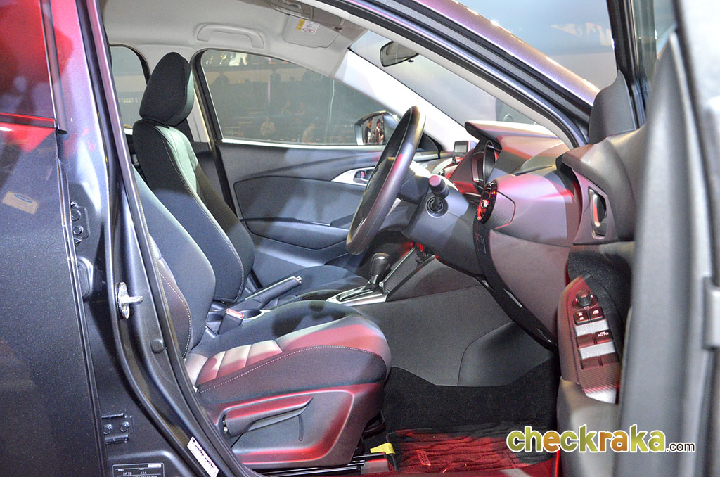 รูปภาพ มาสด้า Mazda CX-3 2.0 E ปี 2017