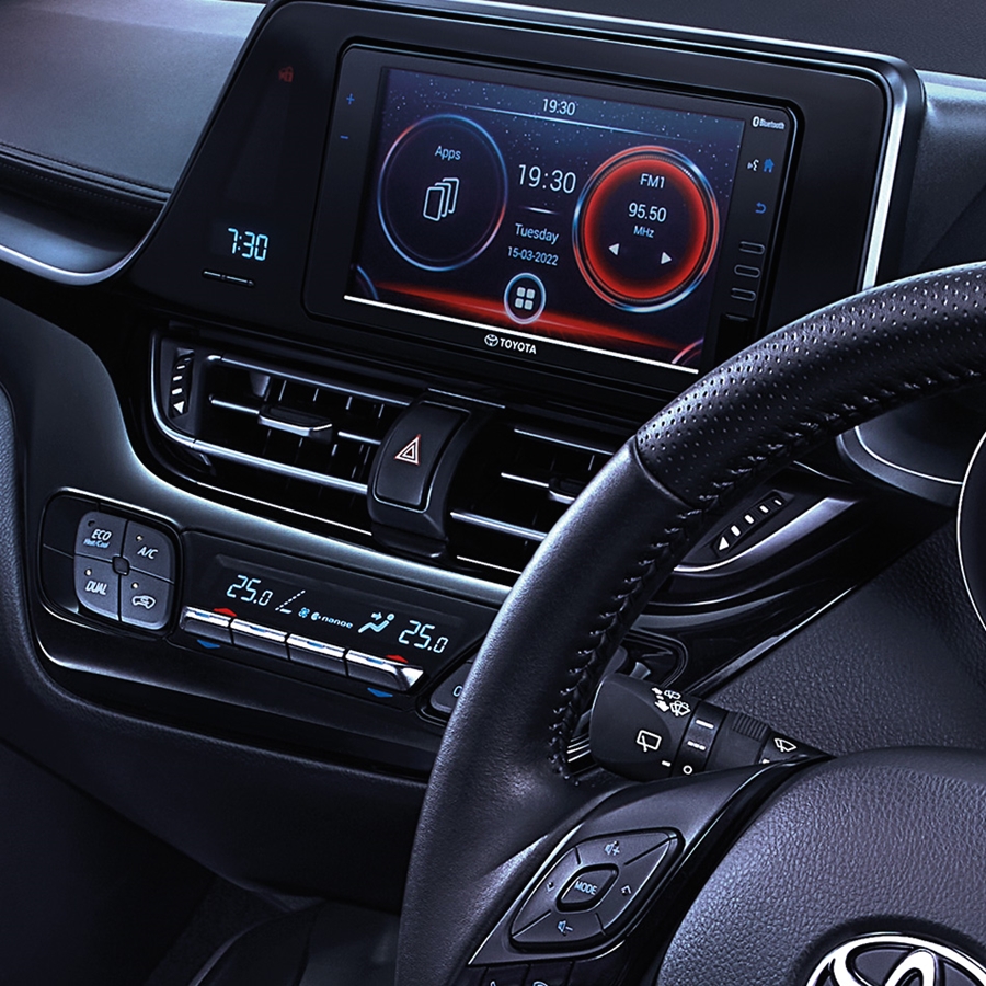 รูปภาพ โตโยต้า Toyota C-HR HEV GR Sport ปี 2022