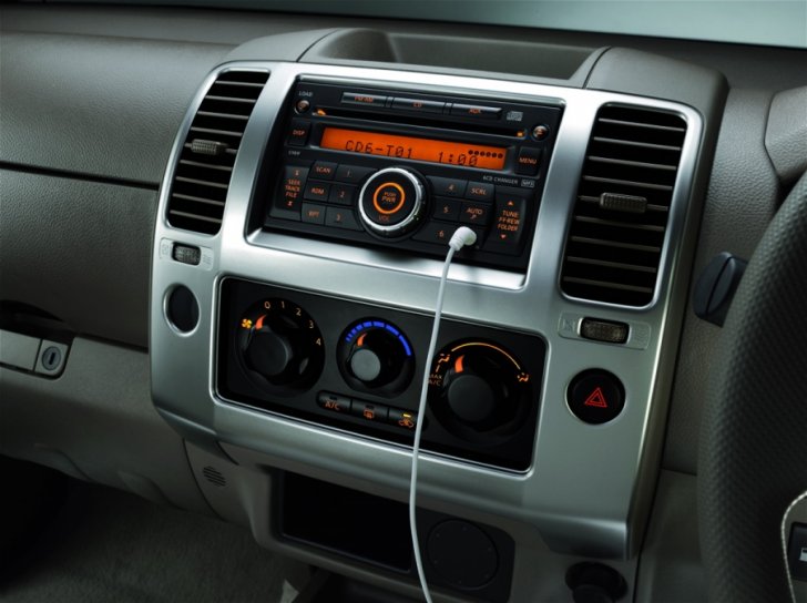 รูปภาพ นิสสัน Nissan-Navara Calibre Double Cab 2.5 LE 6MT-ปี 2010