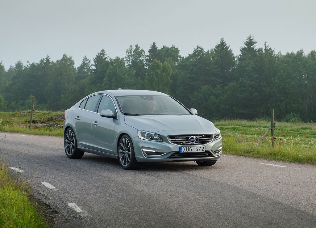 Volvo S60 D4 วอลโว่ เอส60 ปี 2016 : ภาพที่ 2