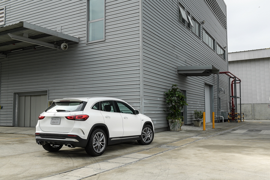 รูปภาพ เมอร์เซเดส-เบนซ์ Mercedes-benz AMG GLA 35 4MATIC ปี 2021