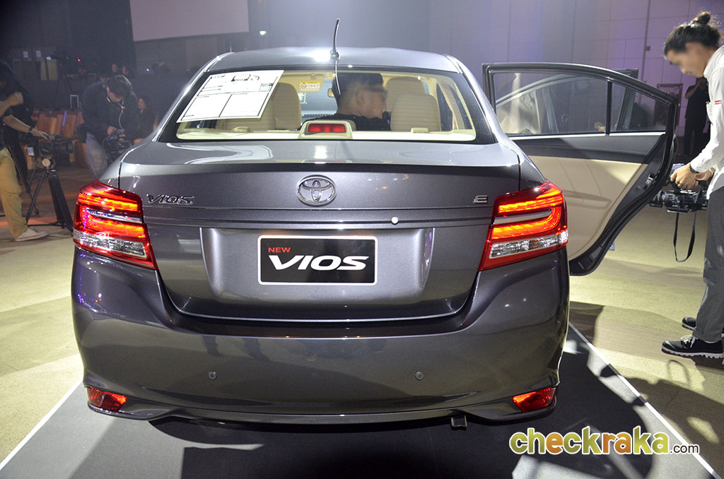 รูปภาพ โตโยต้า Toyota Vios 1.5 E CVT ปี 2017