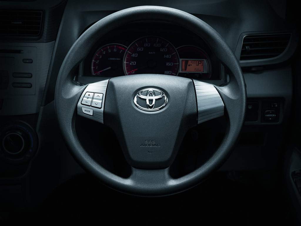 Toyota Avanza 1.5 S Touring โตโยต้า อแวนซ่า ปี 2013 : ภาพที่ 7