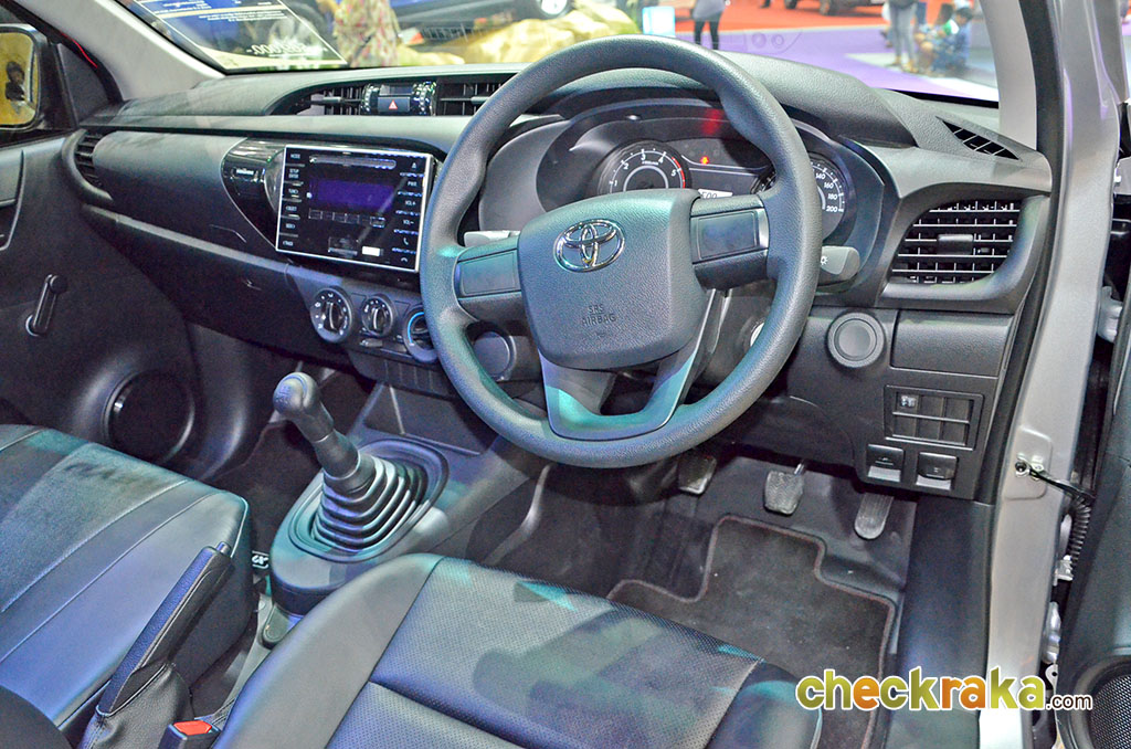 Toyota Revo Standard Cab 2.4J AT โตโยต้า รีโว่ ปี 2018 : ภาพที่ 13