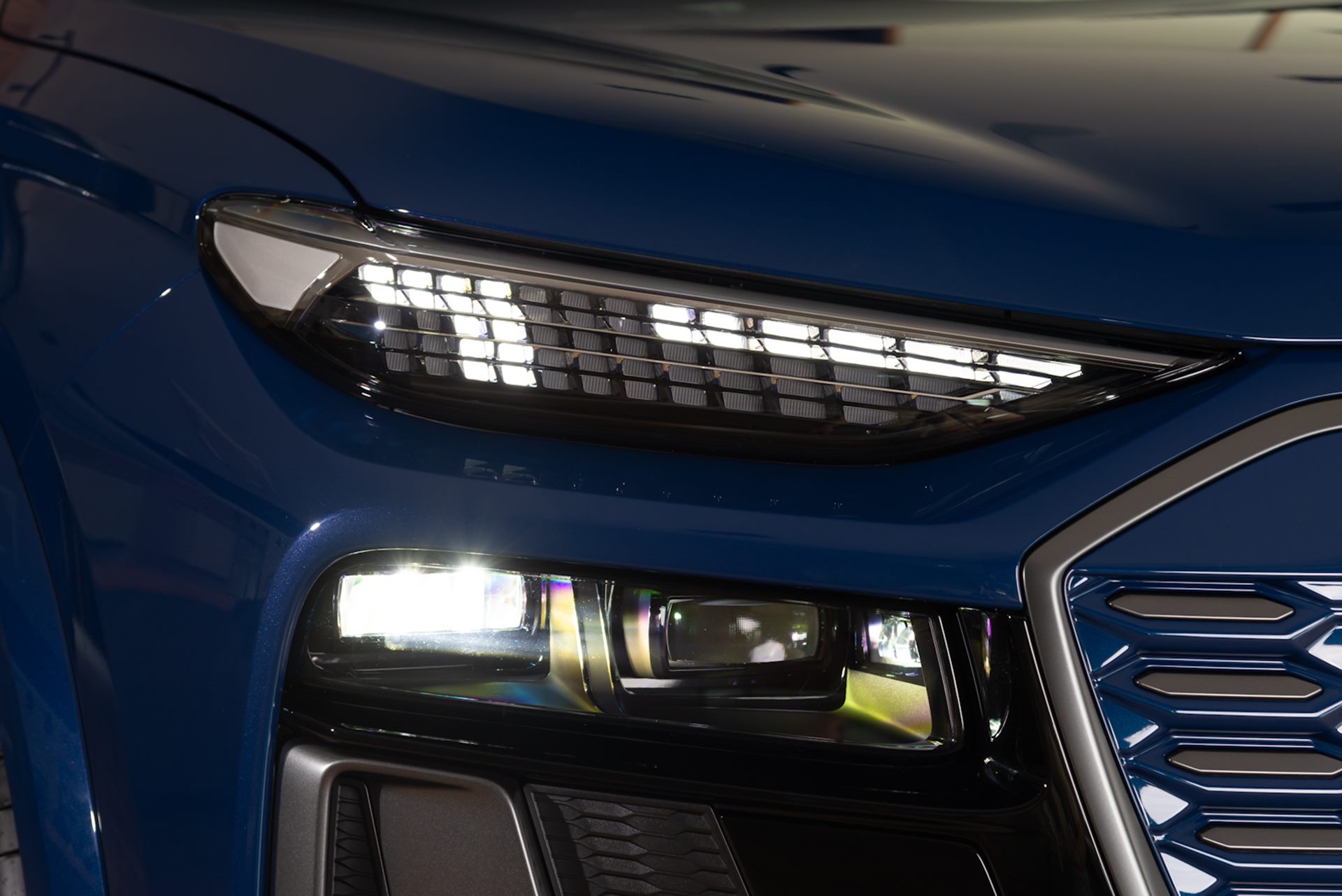 รูปภาพ อาวดี้ Audi Q6 e-tron Performance ปี 2024