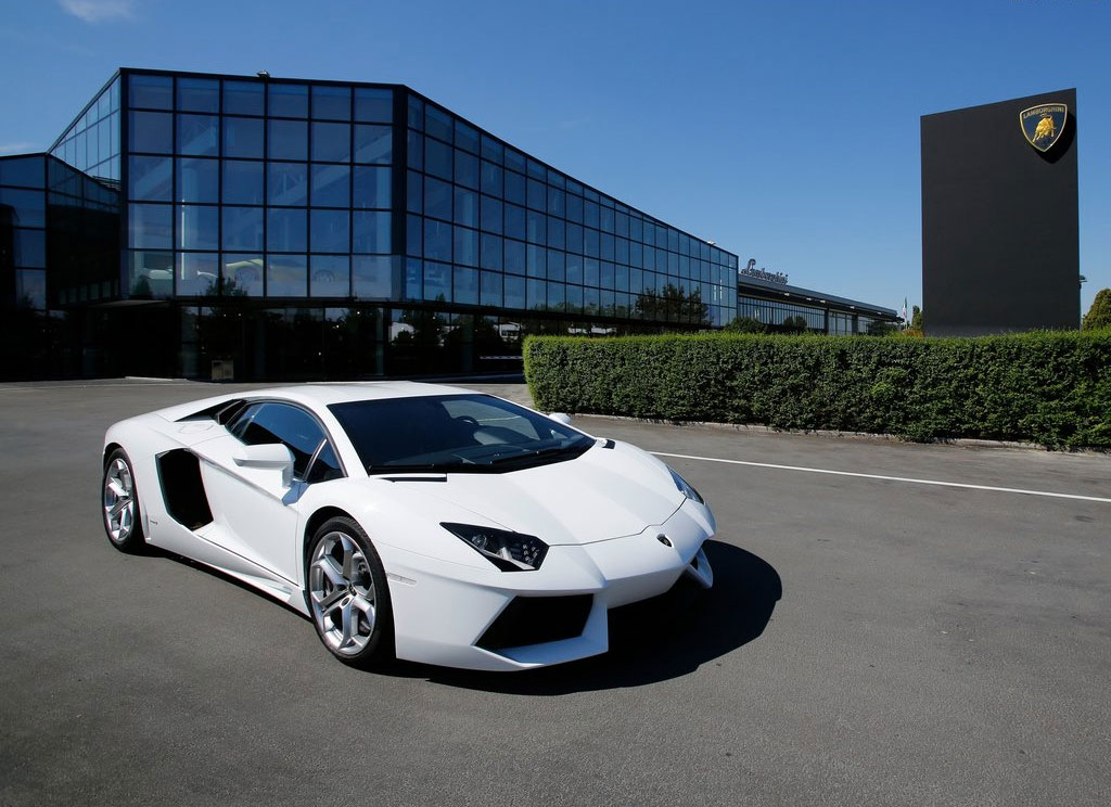 Lamborghini Aventador LP700-4 ลัมโบร์กินี อเวนทาดอร์ ปี 2011 : ภาพที่ 1