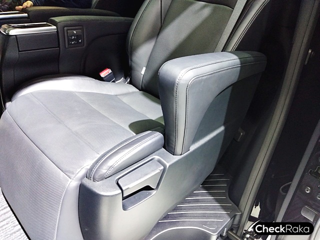 รูปภาพ โตโยต้า Toyota Vellfire 2.5 MY2018 ปี 2018