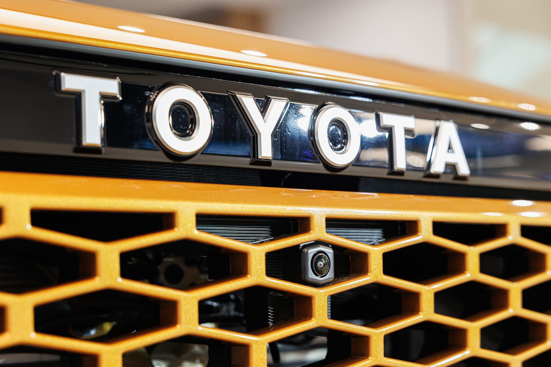 รูปภาพ โตโยต้า Toyota Hilux Travo Double Cab 4TREX 2.8 Overland Plus AT ปี 2025