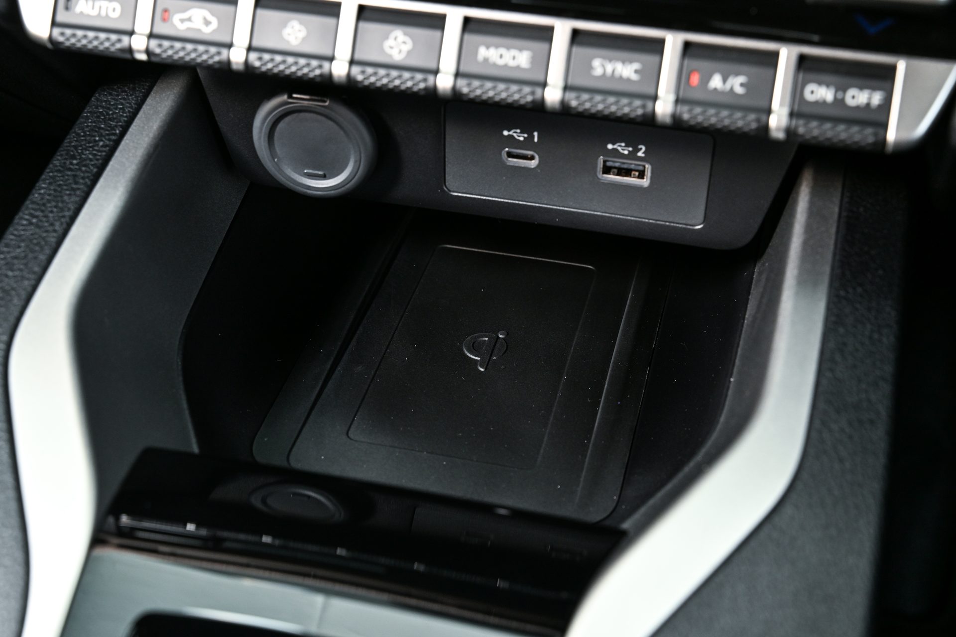 รูปภาพ มิตซูบิชิ Mitsubishi Xforce HEV Ultimate ปี 2025