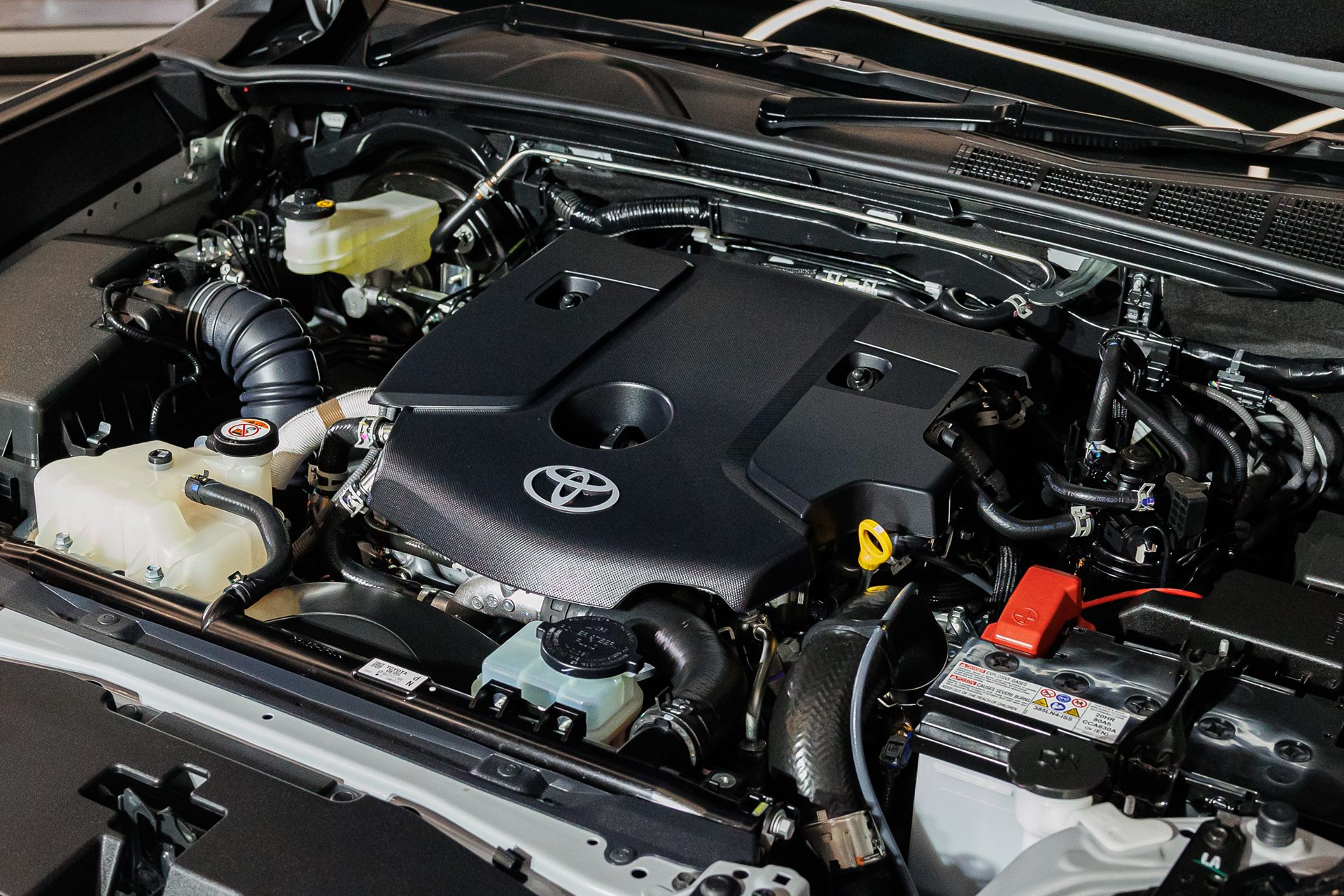 รูปภาพ โตโยต้า Toyota Hilux Travo Smart Cab 4TREX 2.8 Premium AT ปี 2025