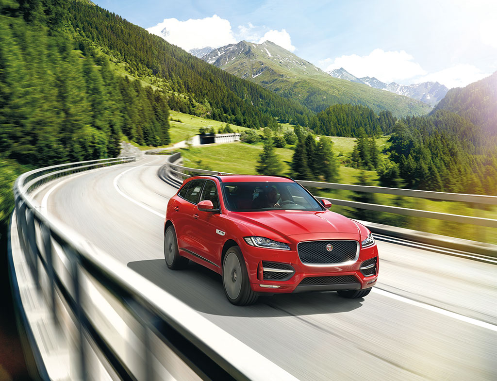 Jaguar F-Pace 2.0 R-Sport จากัวร์ เอฟ-เพซ ปี 2016 : ภาพที่ 1