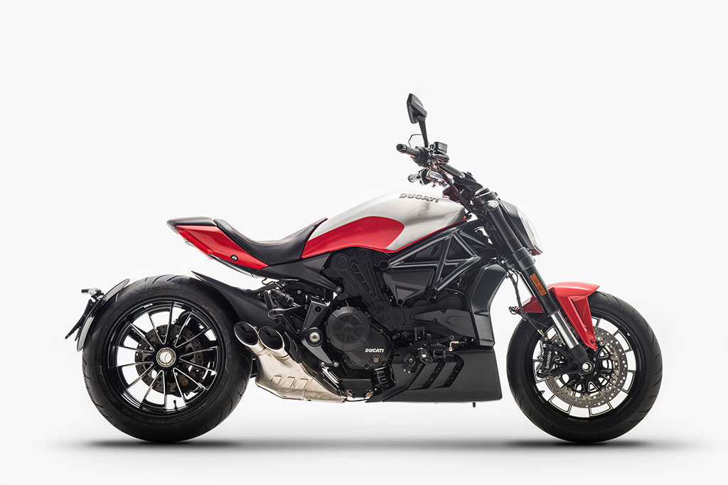 Ducati Diavel XDiavel Xtraordinary Rosso ดูคาติ เดียแวล ปี 2016 : ภาพที่ 1