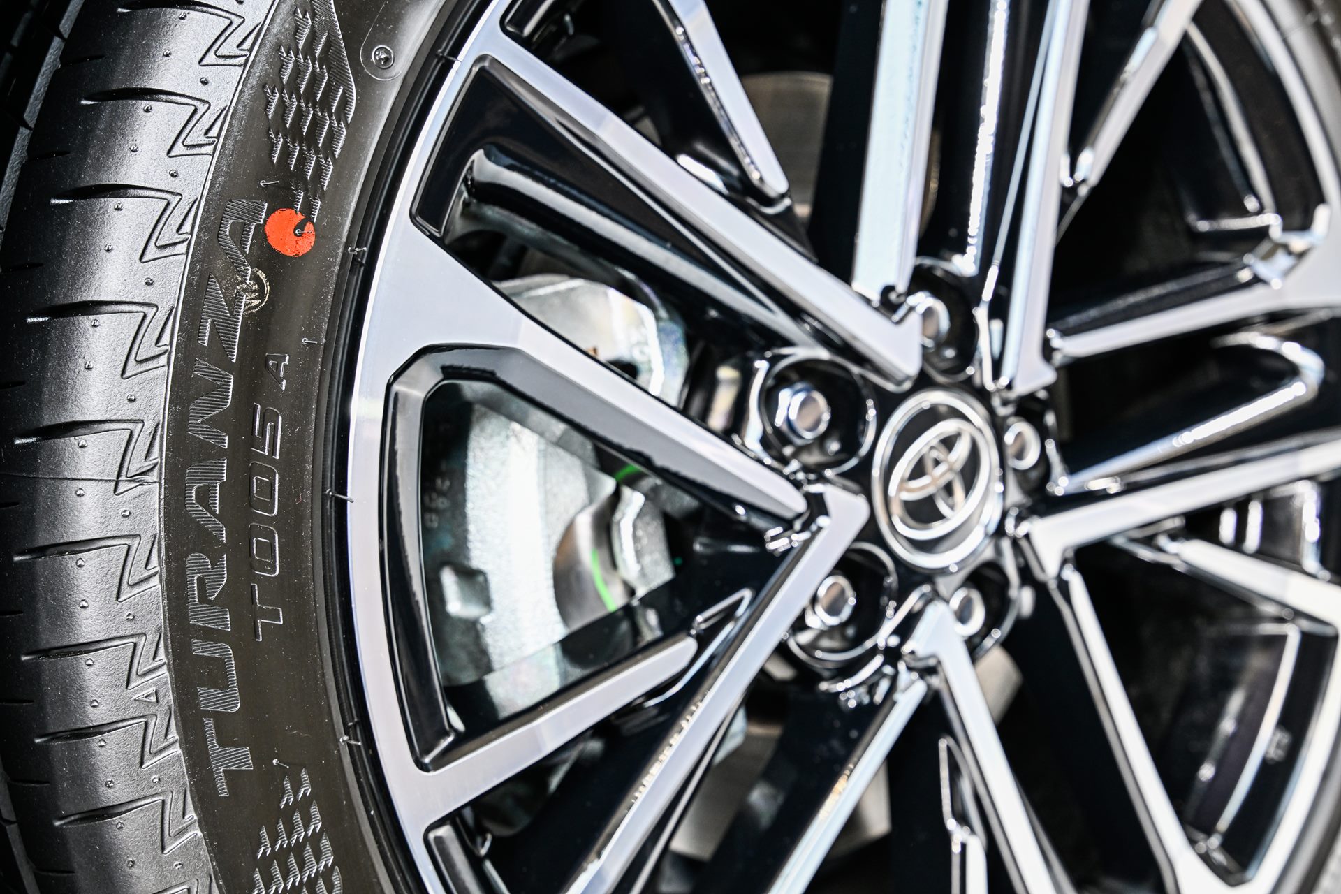 รูปภาพ โตโยต้า Toyota Camry HEV Premium Luxury ปี 2024