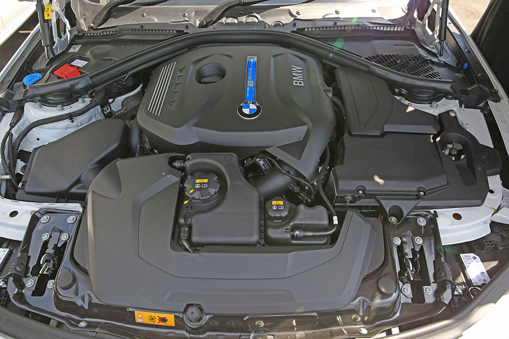 BMW Series 3 330e (Iconic) บีเอ็มดับเบิลยู ซีรีส์3 ปี 2018 : ภาพที่ 8