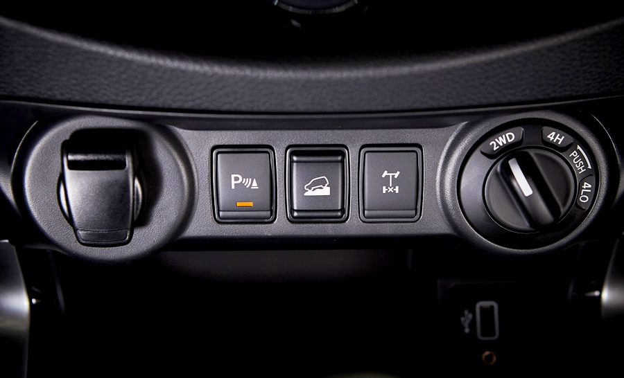 รูปภาพ นิสสัน Nissan Navara King Cab CALIBRE V 6MT MY20 ปี 2020