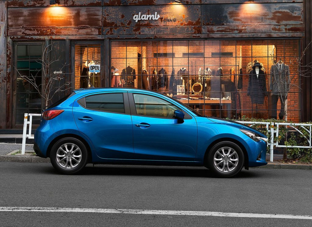 Mazda 2 Sports XD High Connect AT มาสด้า ปี 2015 : ภาพที่ 3