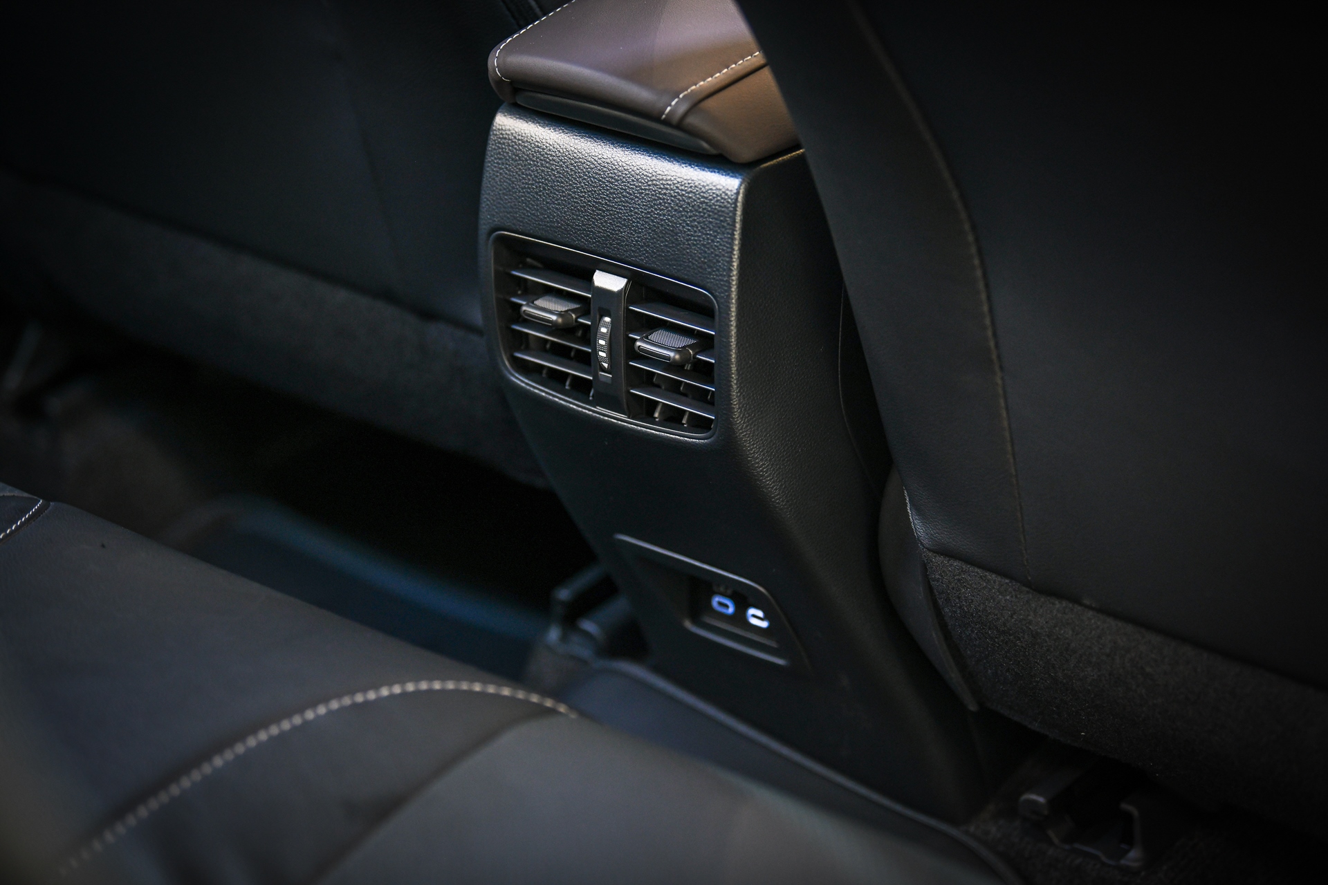 รูปภาพ โตโยต้า Toyota Corolla Cross 1.8 Sport Plus ปี 2024