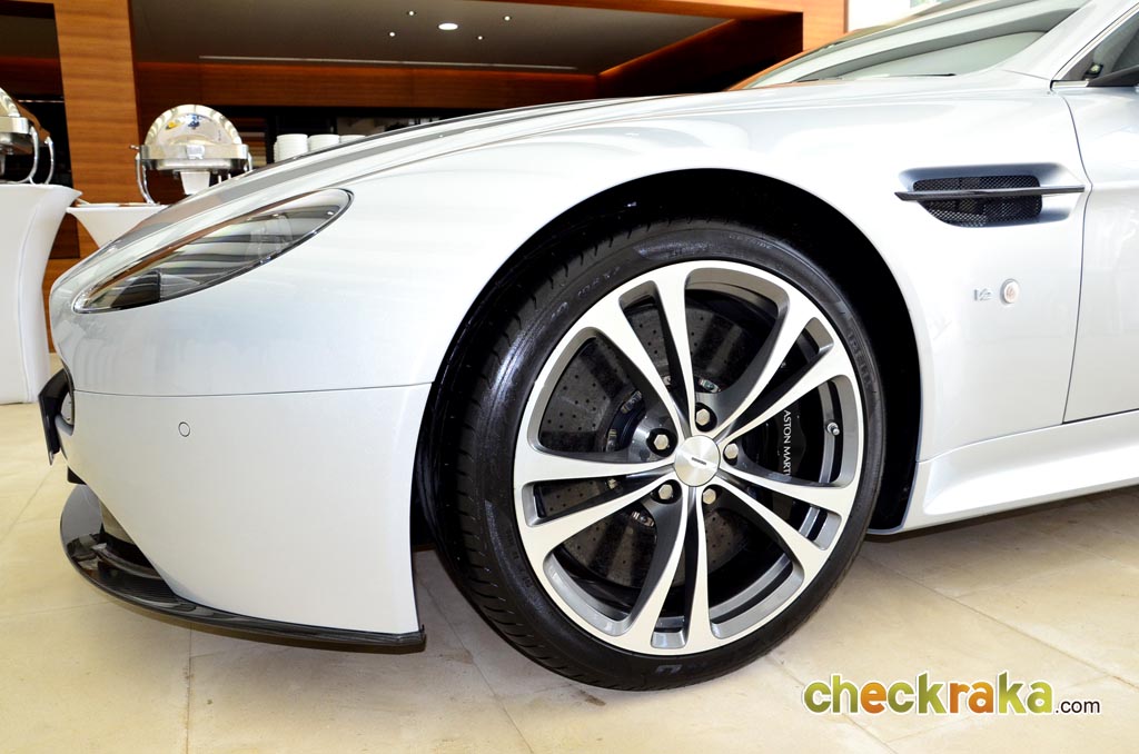 Aston Martin Vantage S แอสตัน มาร์ติน ปี 2014 : ภาพที่ 10